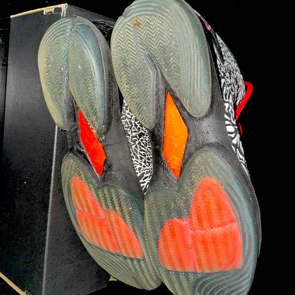 Jordan 23 FlightSpeed Patterned Knit w/Red Accents US 12 UK 11 - Picture 4 of 7